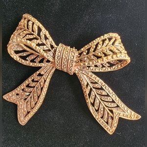 Vintage Goldtone Bow Brooch